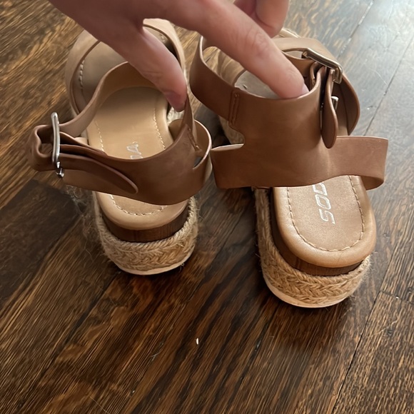 Good condition platform sandal - Picture 3 of 5